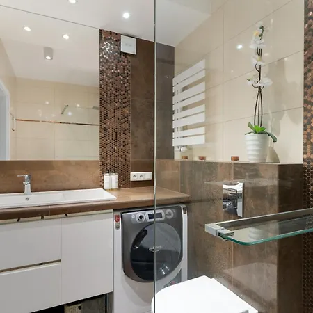 Malila Premium Cracow Cystersow 20d - Free Parking