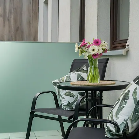 Apartament Malila Premium Cracow Cystersow 20d - Free Parking *